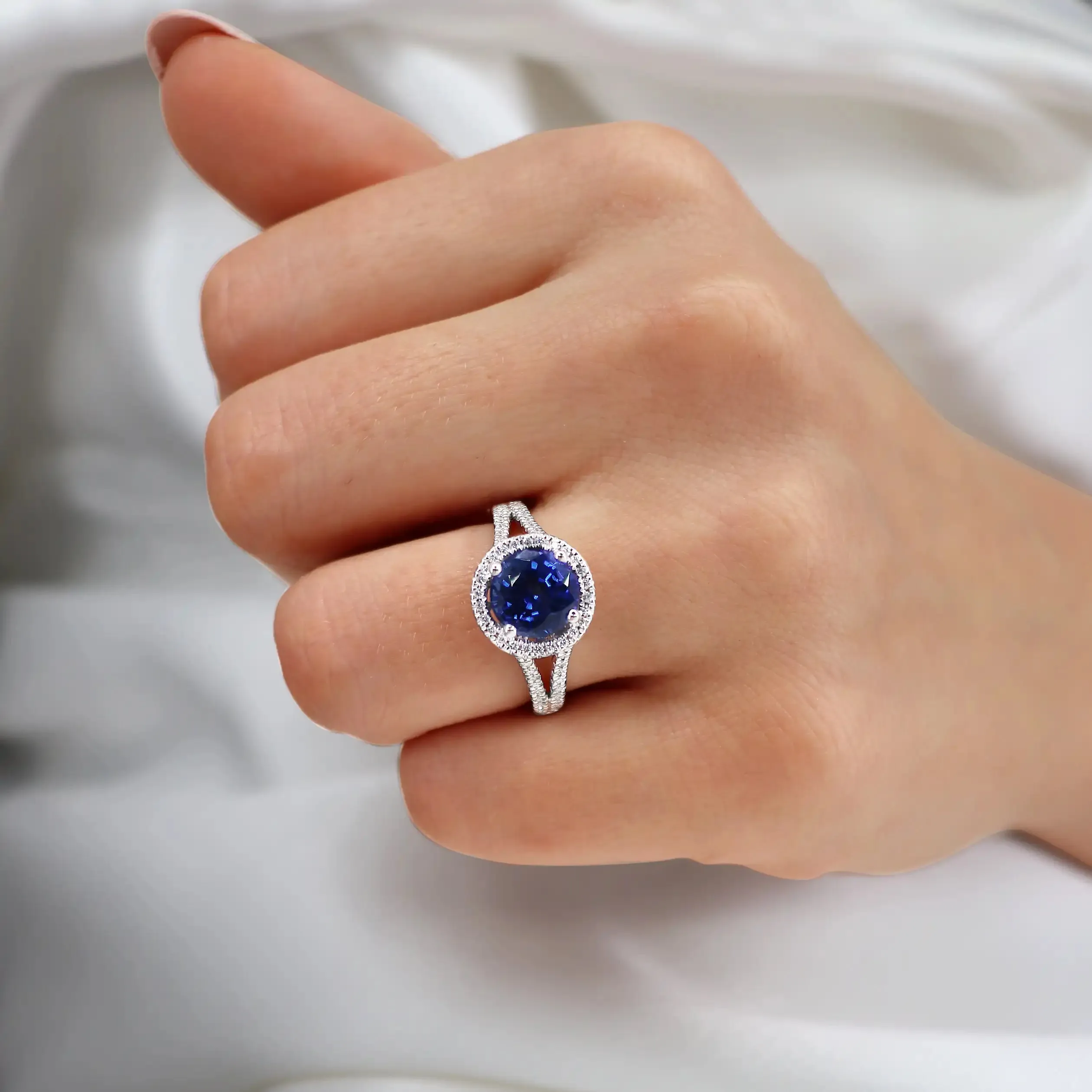 AMELIA - Chatham® Lab Grown Blue Sapphire & Diamond 18k Rose Gold Halo Ring
