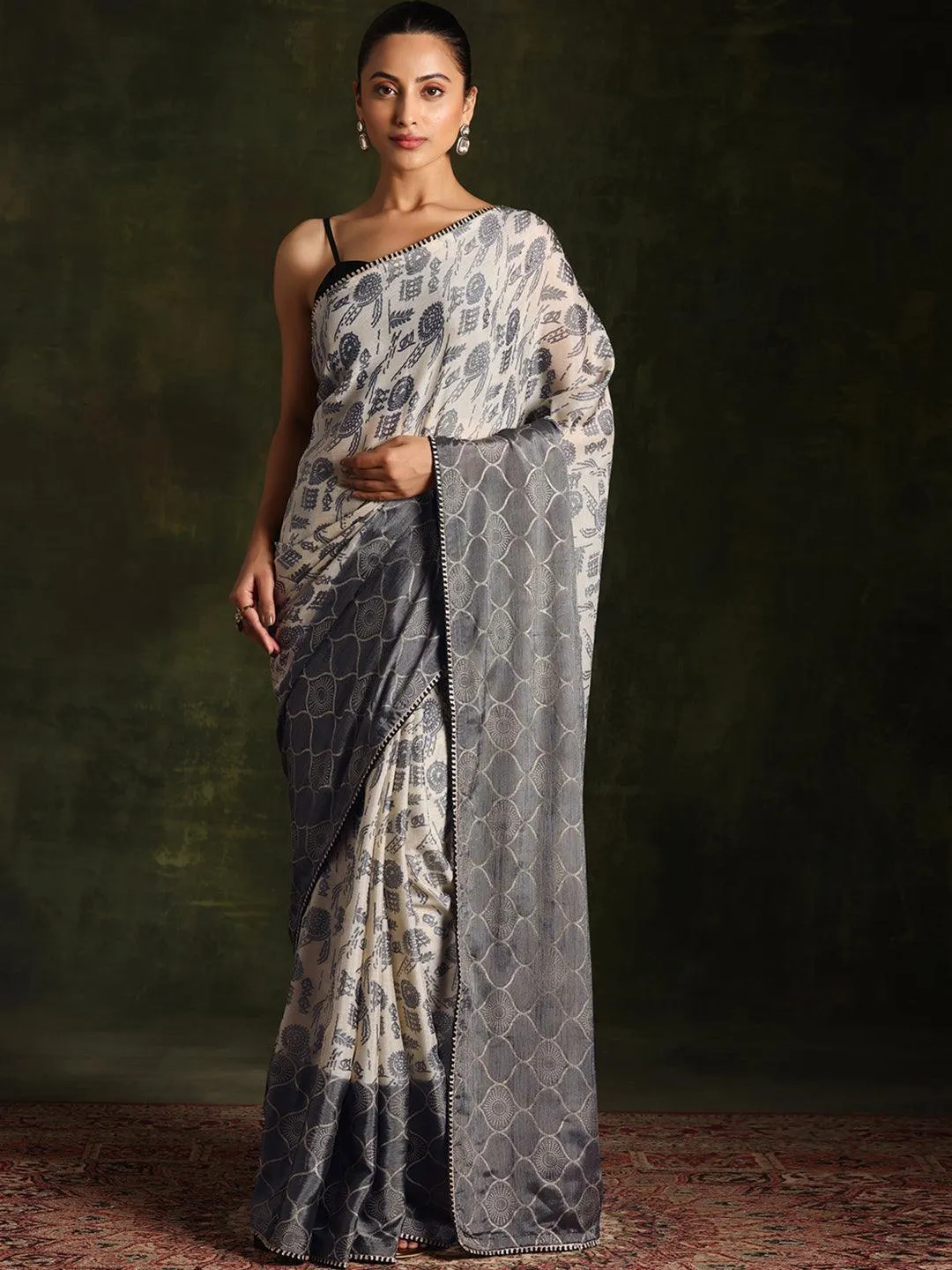 Beige Printed Silk Blend Saree With Unstitched Blouse Piece