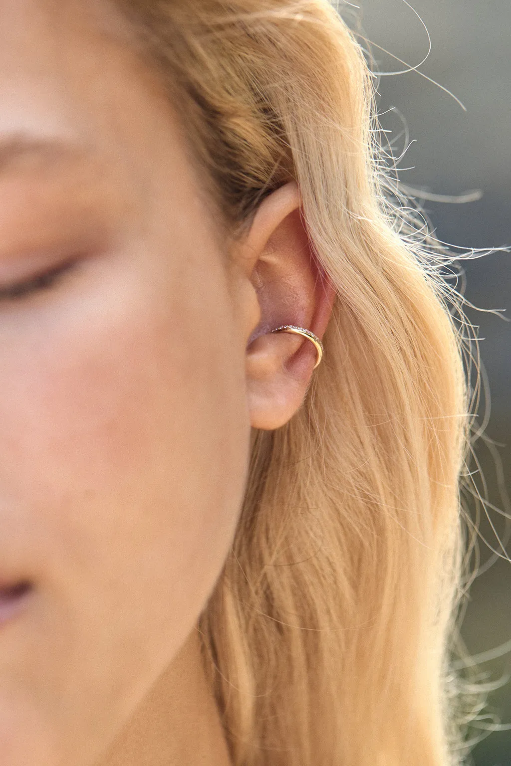 Line Diamonds ear cuff