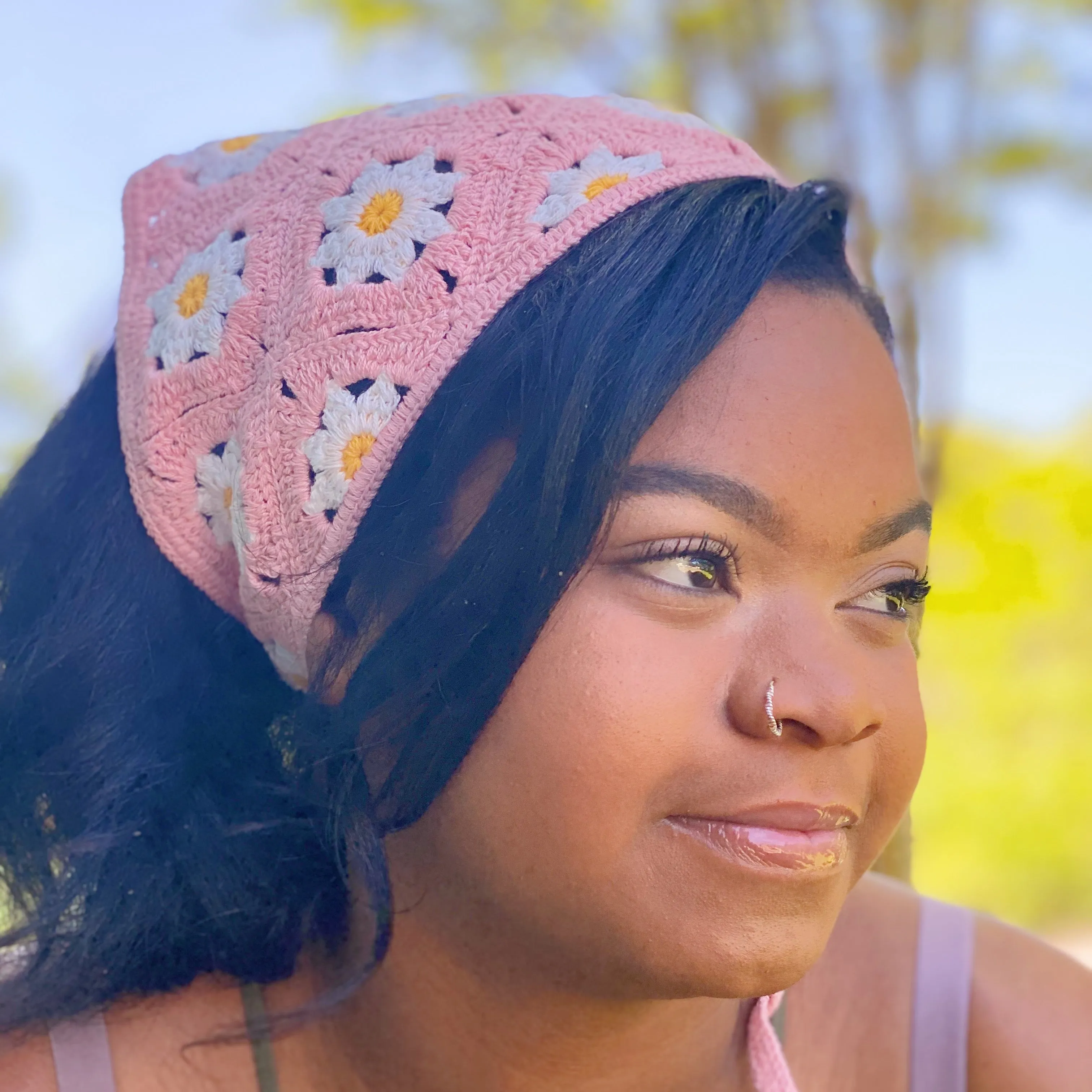 Retro Daisy Crochet Bandana