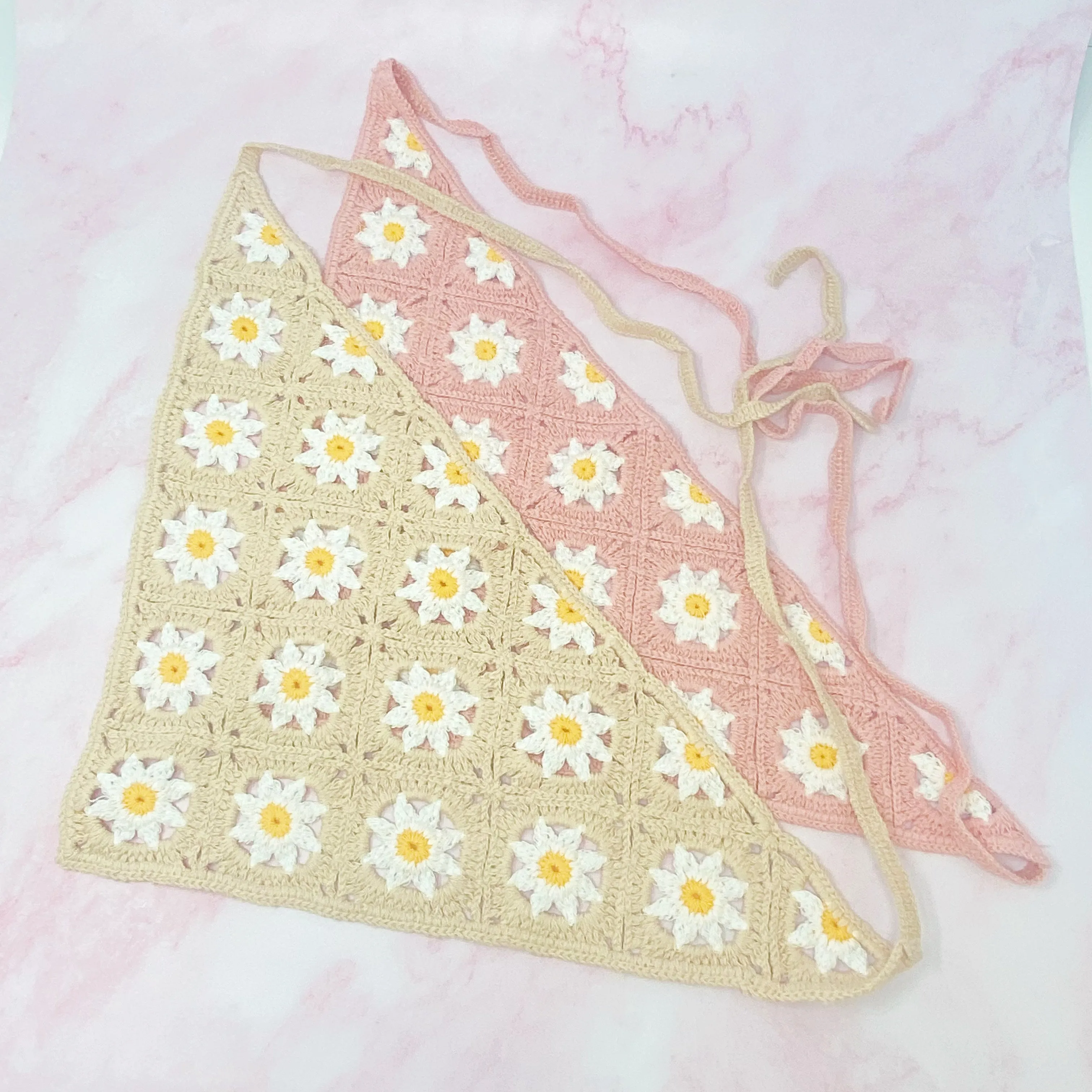 Retro Daisy Crochet Bandana