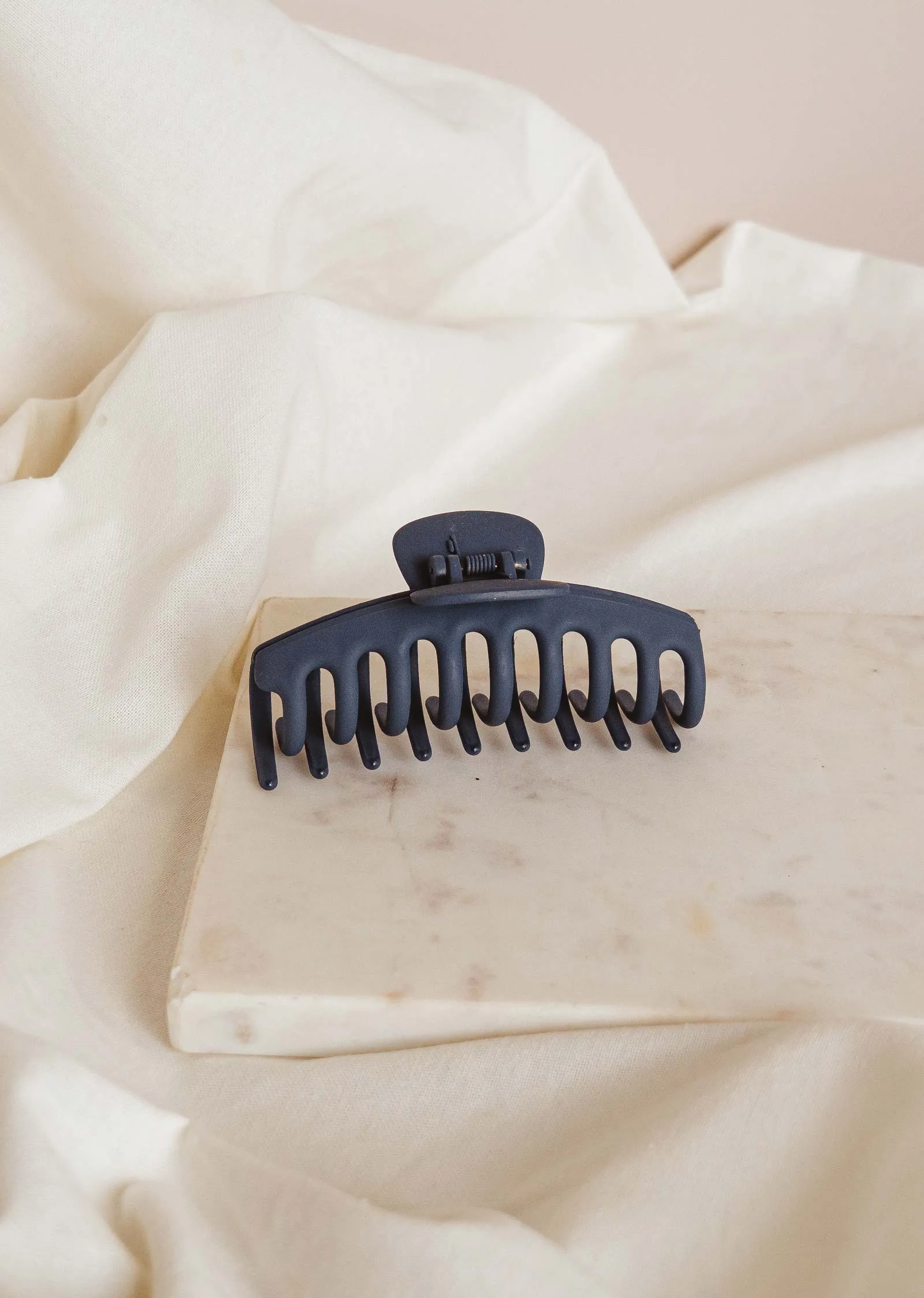 Topaze Claw Clip